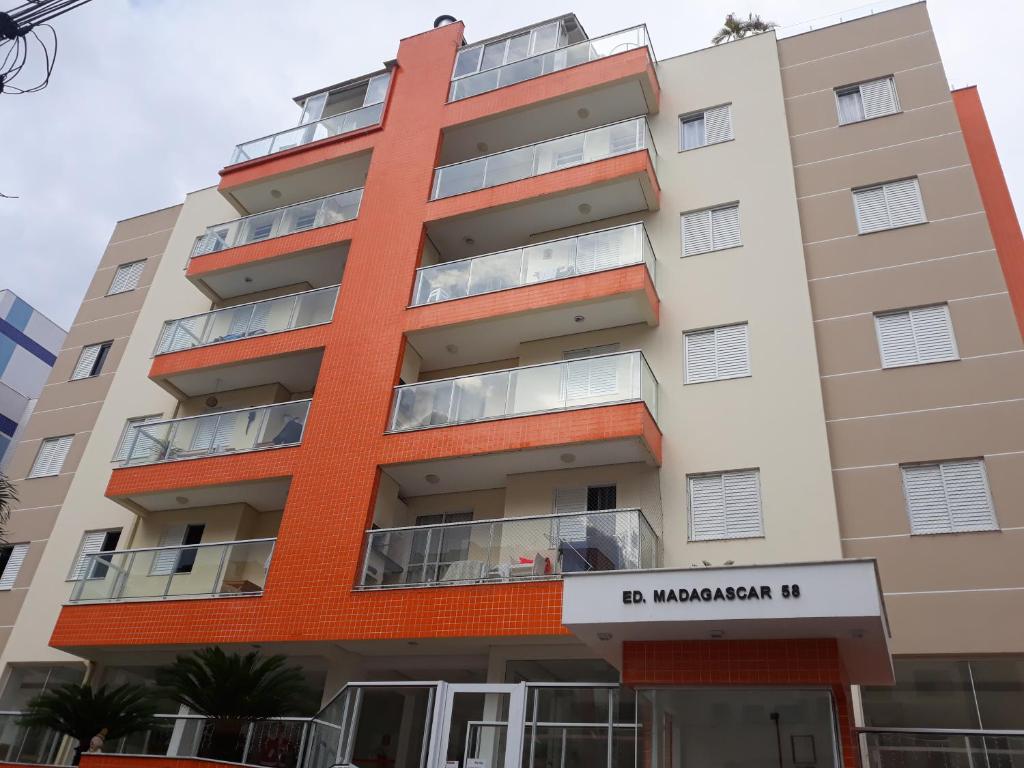  COND MADAGASCAR PRAIA GRANDE UBATUBA