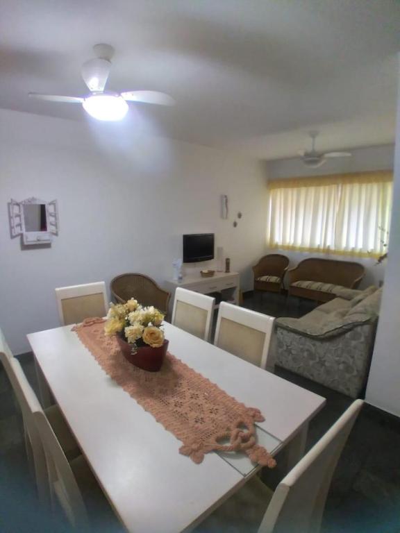  Apartamento temporada Guarujá