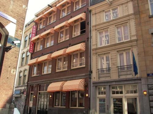 Rho Hotel
