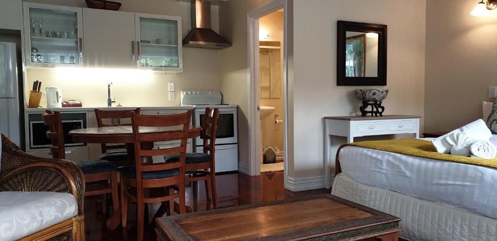 Seaport Village Holiday Accommodation - Deluxe Studio - D