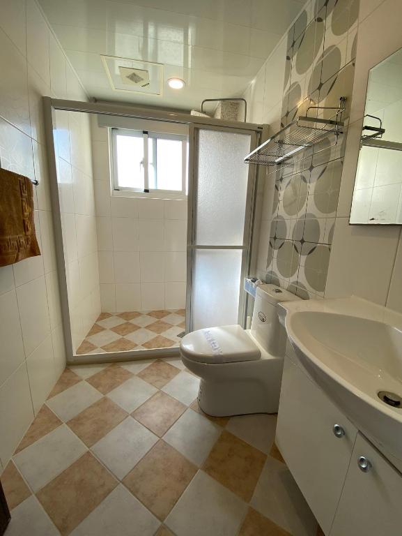 Lohas Taitung B&B - 阳台的四倍房间