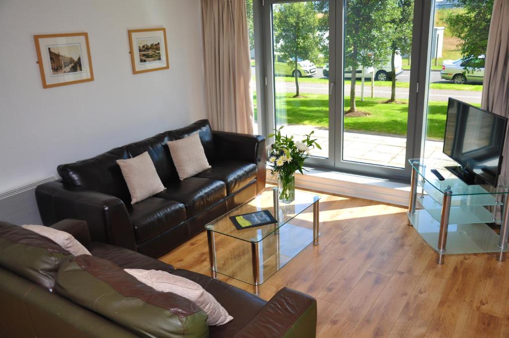2 Bedroom Apartment 4 Persons With Free Parking