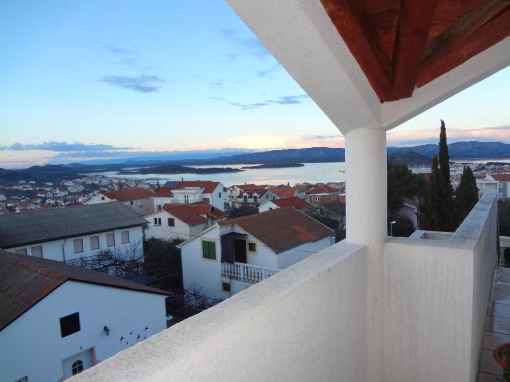 Balkón alebo terasa v ubytovaní Apartments Villa Arta