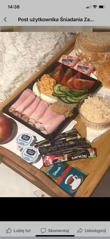 Jedlo v ubytovaní bed & breakfast alebo blízkom okolí
