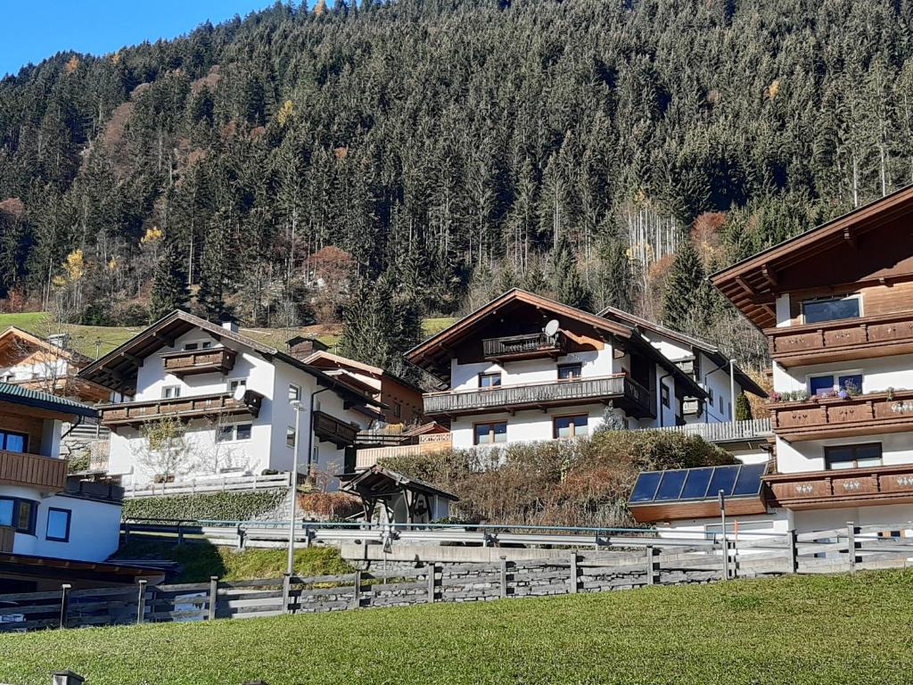 Výhľad na hory alebo výhľad na hory priamo z apartmánu