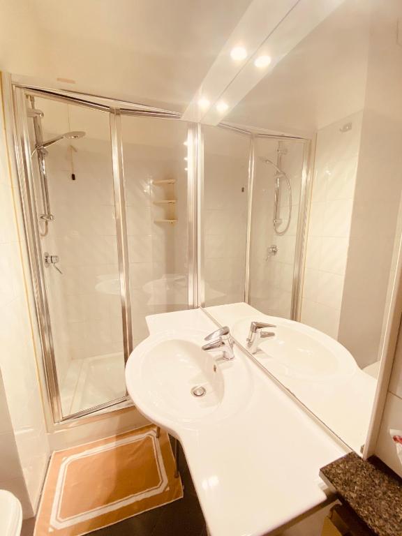 Koupelna v ubytování Hotel Daniel