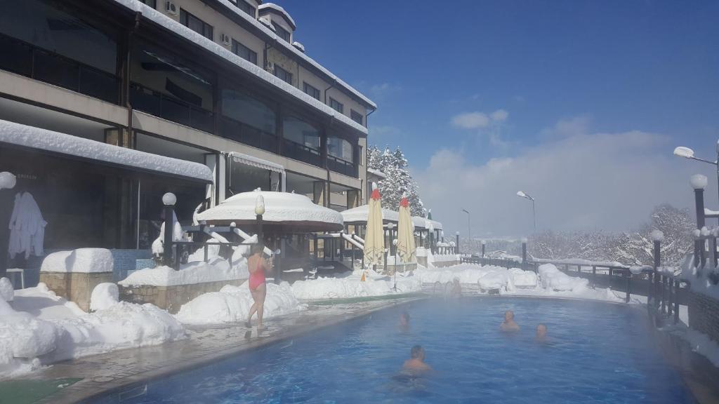 Bazén v ubytování Spa Hotel Aspa Vila nebo v jeho okolí