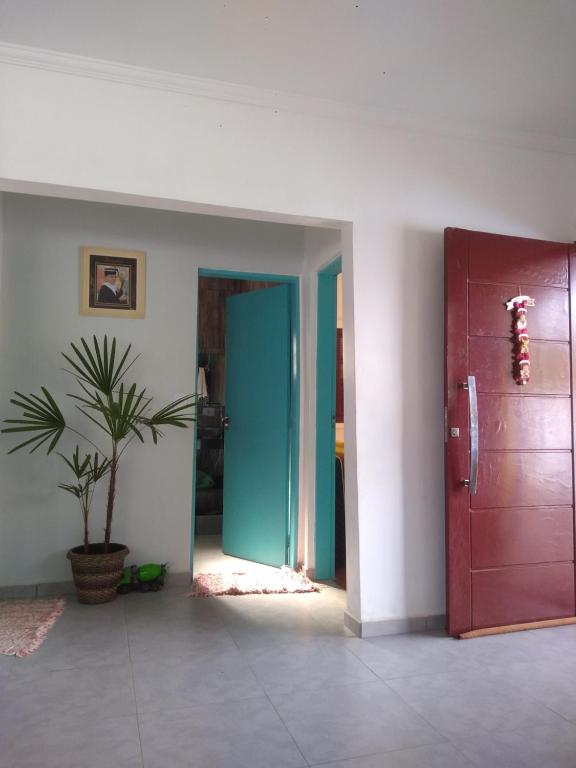  Casa piscina 600mts praia Maranduba