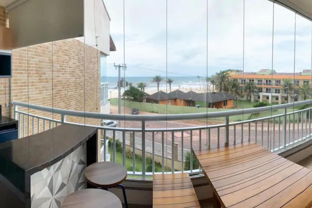  Apartamento no Porto das Dunas com vista p/ o mar