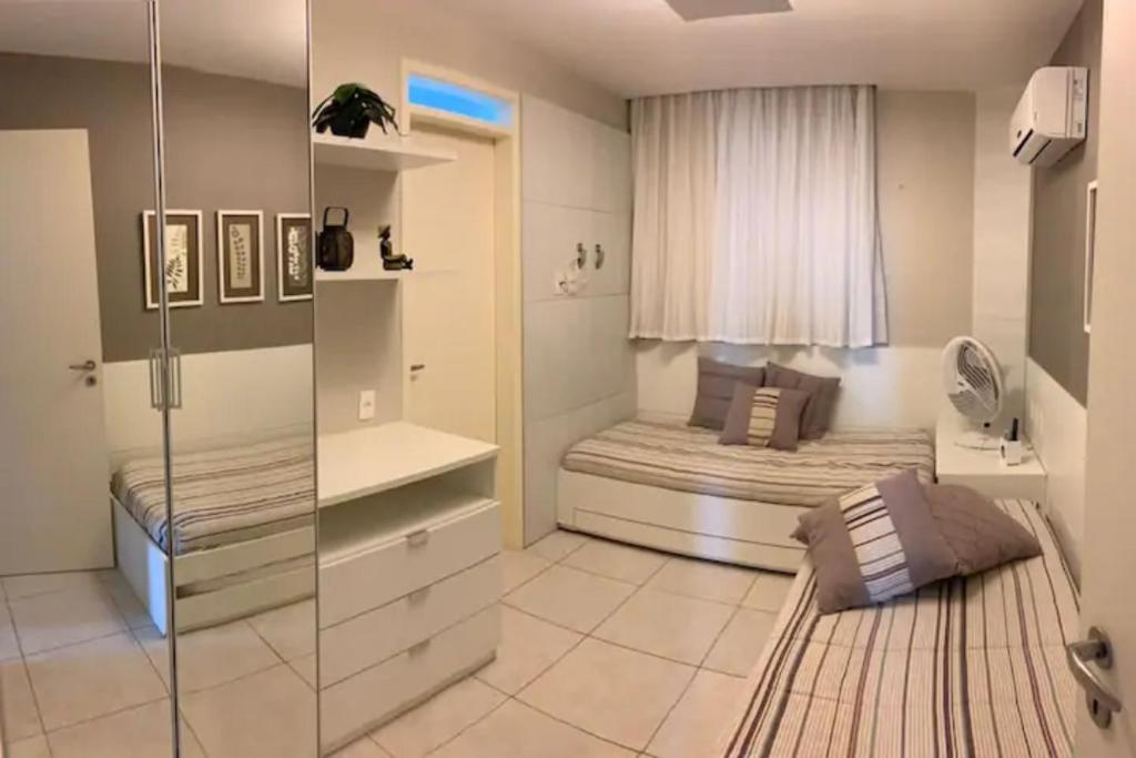  Apartamento no Porto das Dunas com vista p/ o mar
