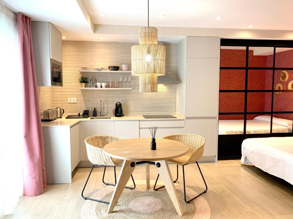 Kuchyň nebo kuchyňský kout v ubytování Sea to Sky Suites - Mijas Pueblo
