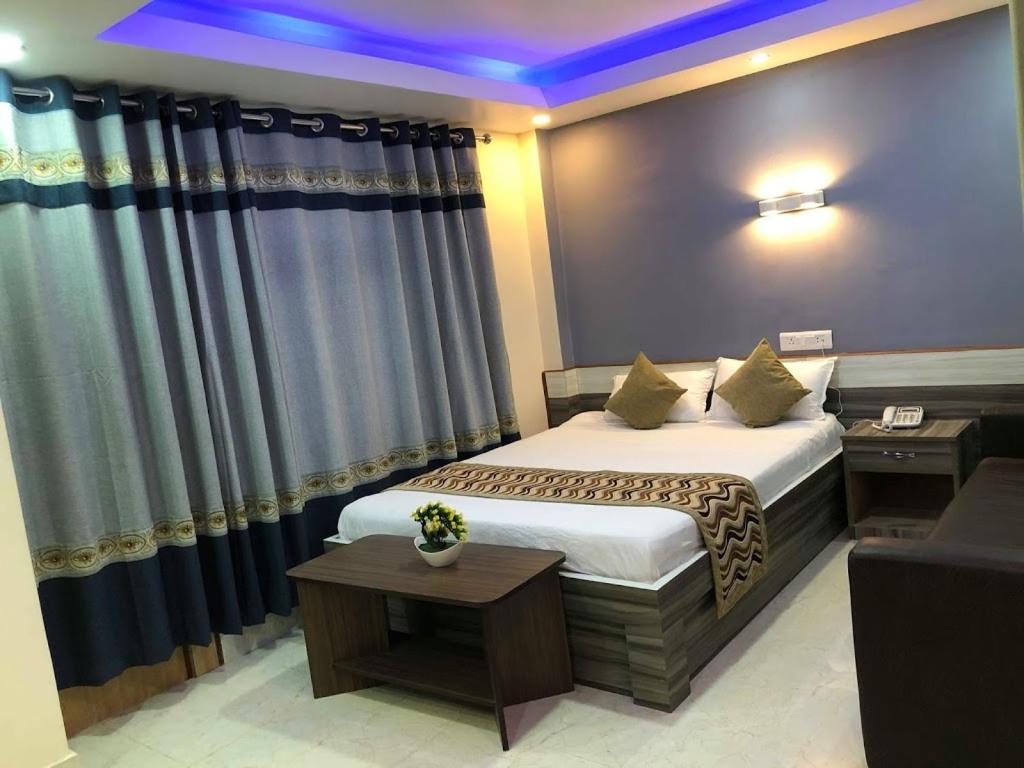 Postel nebo postele na pokoji v ubytování Yara Hotel