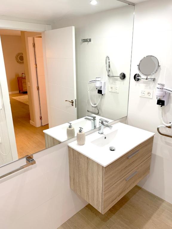 Koupelna v ubytování Sea to Sky Suites - Mijas Pueblo