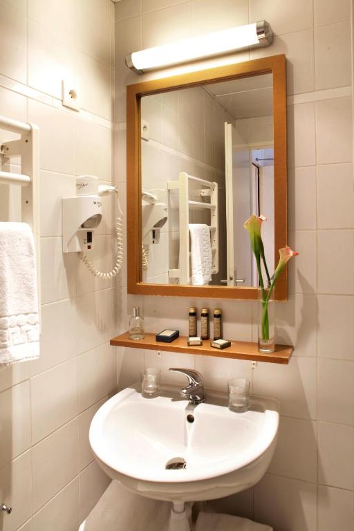 Un baño de Hotel La Manufacture
