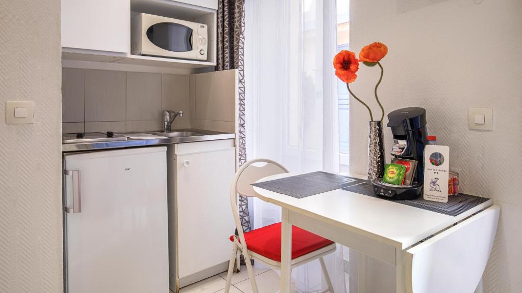 Hotel De L'Horloge - Resim 28