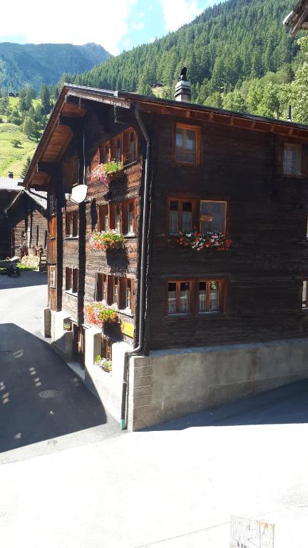 Nespecifikovaný výhled na hory nebo výhled na hory při pohledu z apartmánu