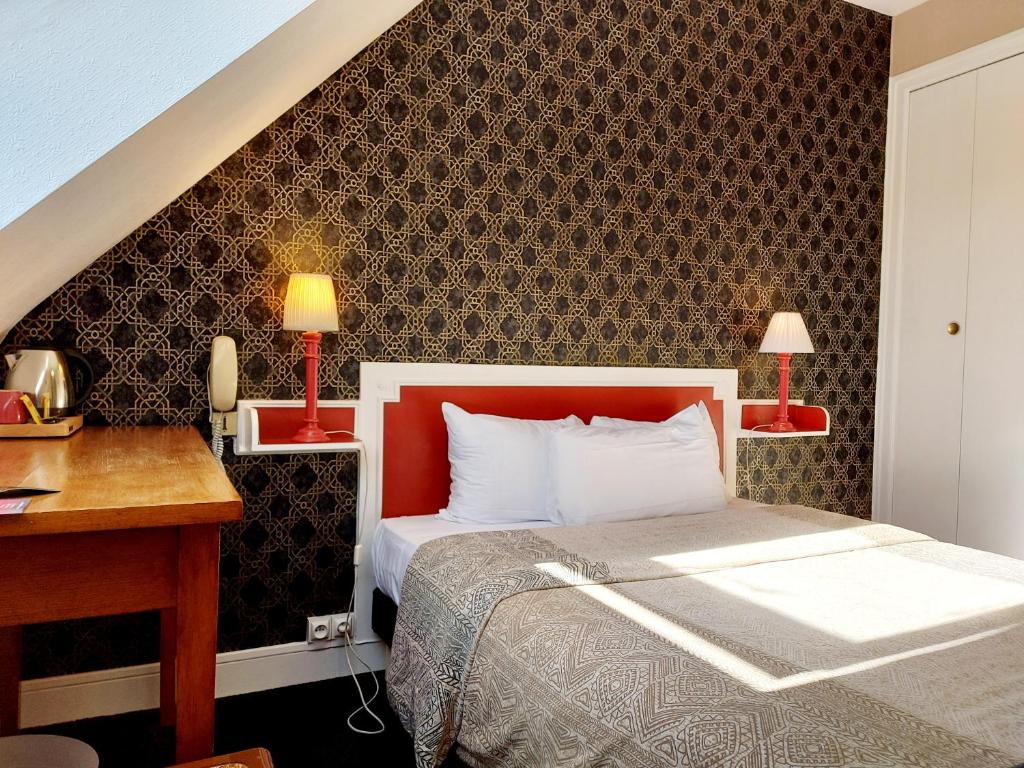 Hotel Mondial - Quarto Duplo Pequeno Ático