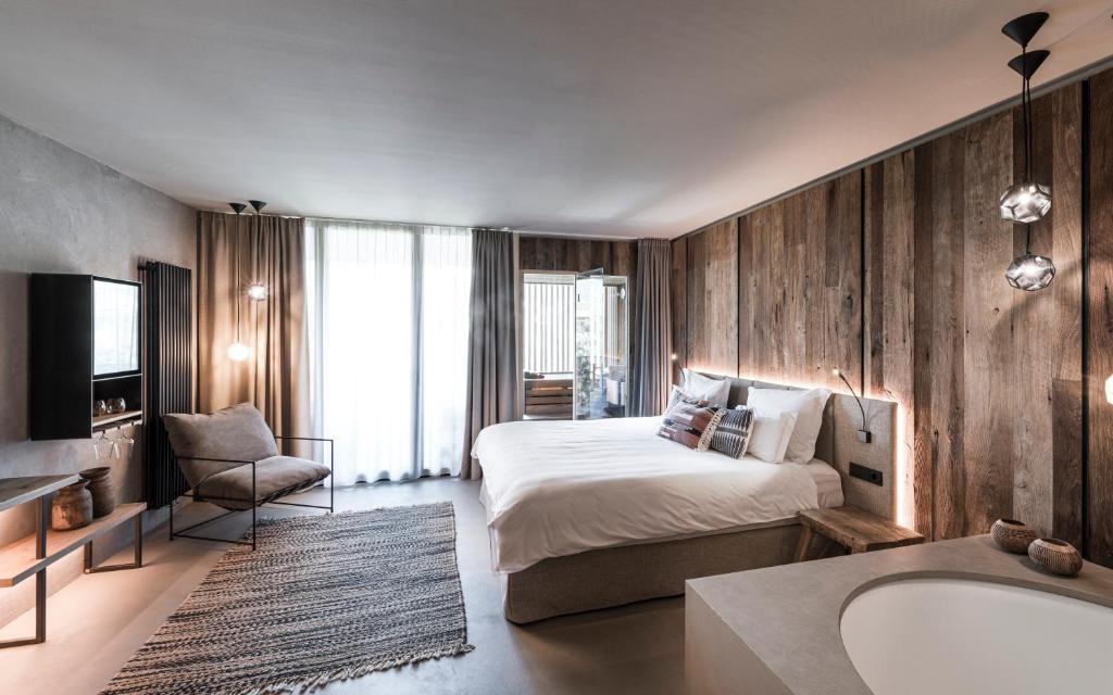 Posteľ alebo postele v izbe v ubytovaní Hotel Löwenhof