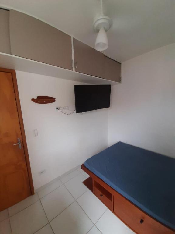  APTO PERTINHO DA PRAIA - Lindo e Equipado! Internet e 3 Tvs - Completo!