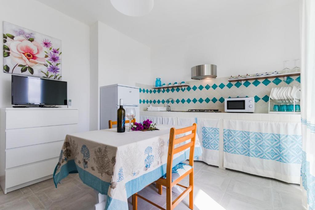 Fior di Sulcis a Calasetta - Aparthotel vista città