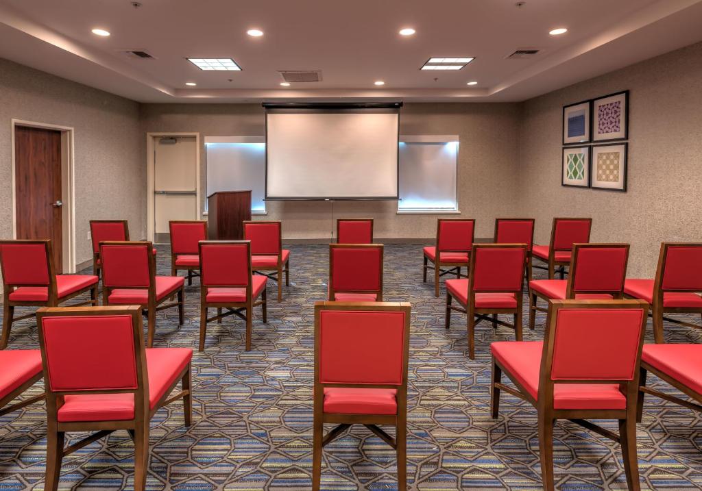 Holiday Inn Express Hotel & Suites Minden, an IHG Hotel, Minden – Updated  2024 Prices