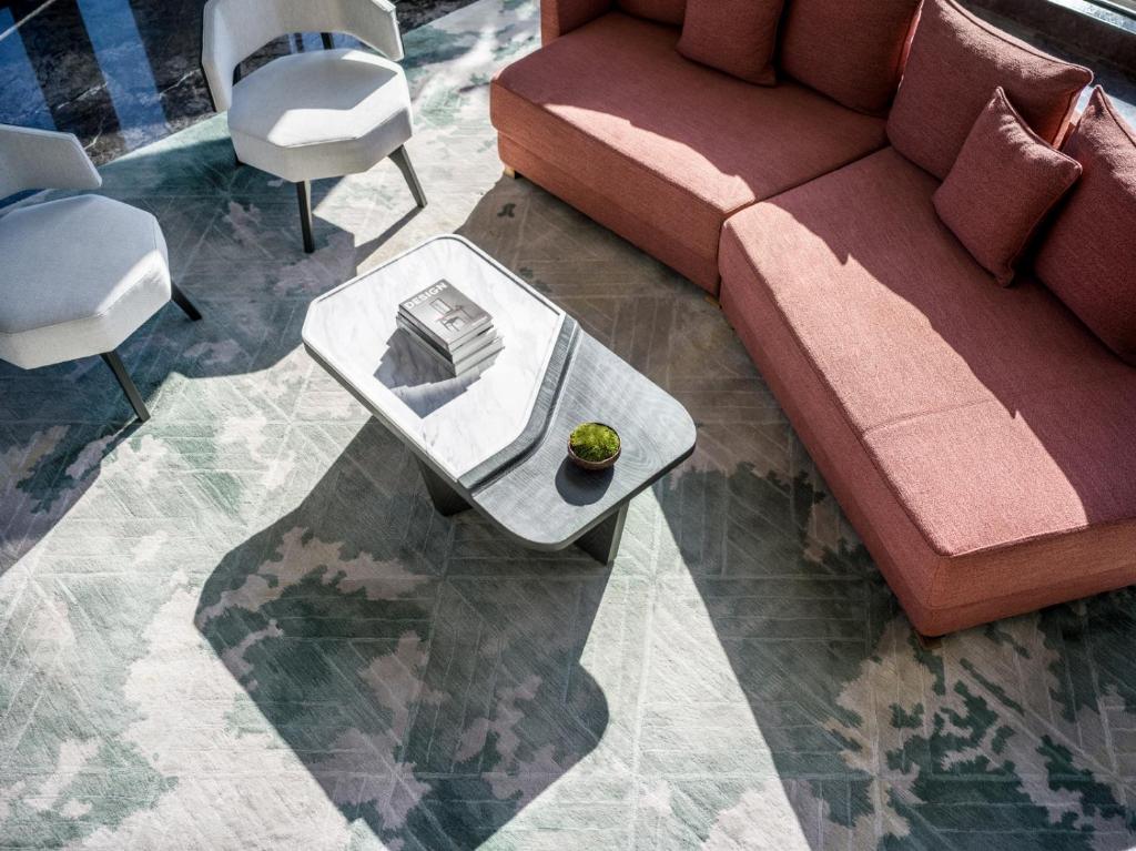 Posezení v ubytování Hoiana Hotel & Suites