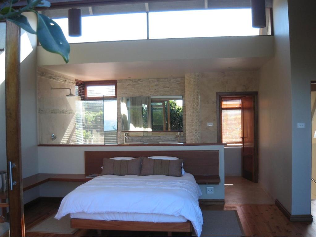 Aquarius Beach House - Suite Met Uitzicht Op Zee