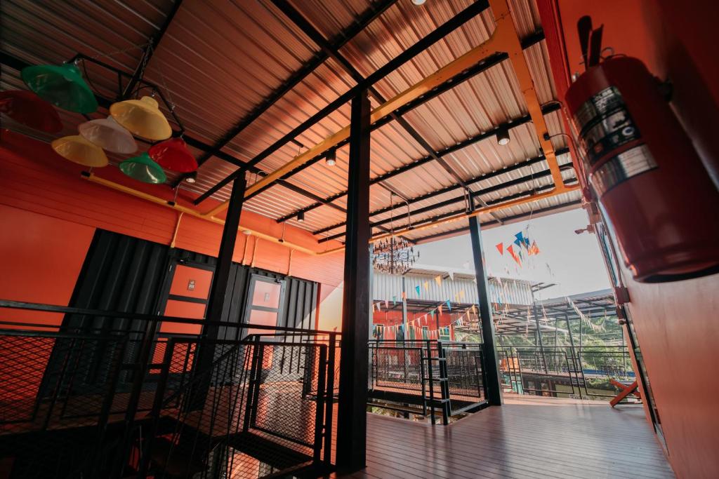 Fotografie z fotogalerie ubytování Kipbox Hotel Trang v destinaci Trang