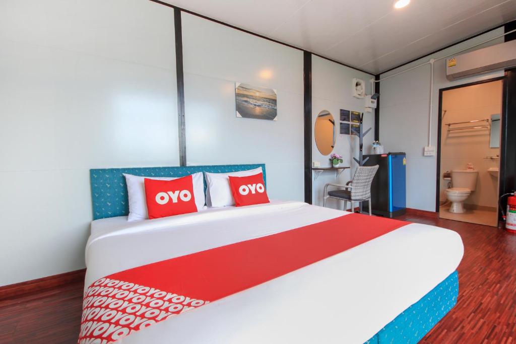 Happy Mountain Airport Resort - 1