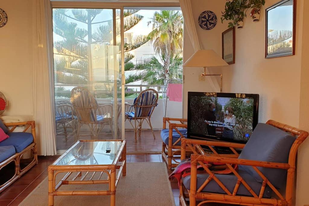 Booking.com: Sea view holiday apartment near Alicante , Santa ...