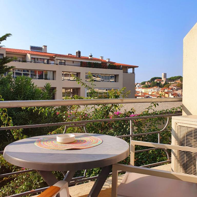 Hôtel Bellevue Cannes - Resim 6