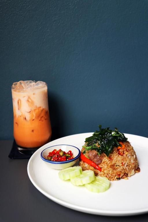 W Station - Resim 13