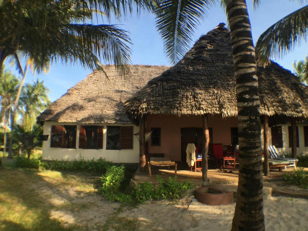 Embedodo Beach House, Ushongo beach, Pangani