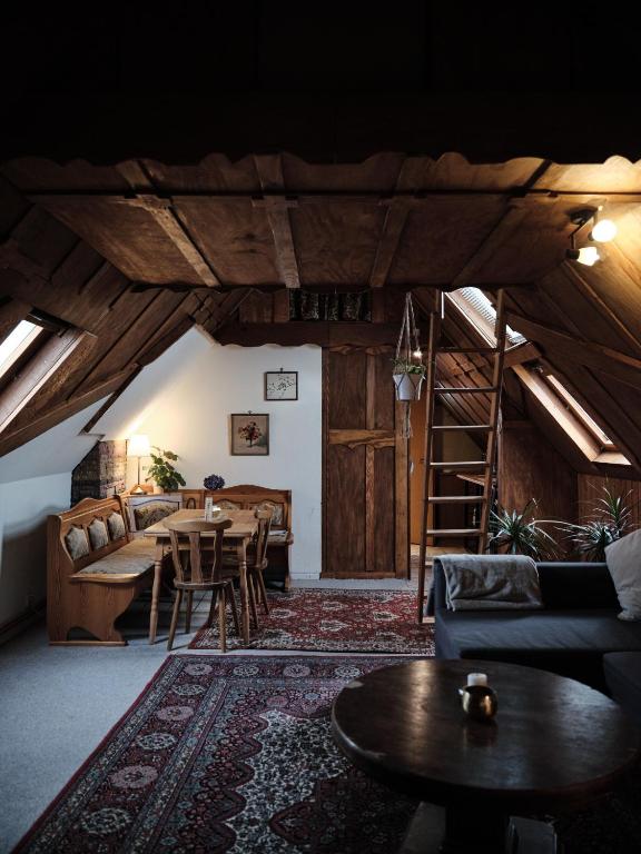 Guesthouse with 3 apartments, just outside Berlin, near to Tesla - Appartement Loft
