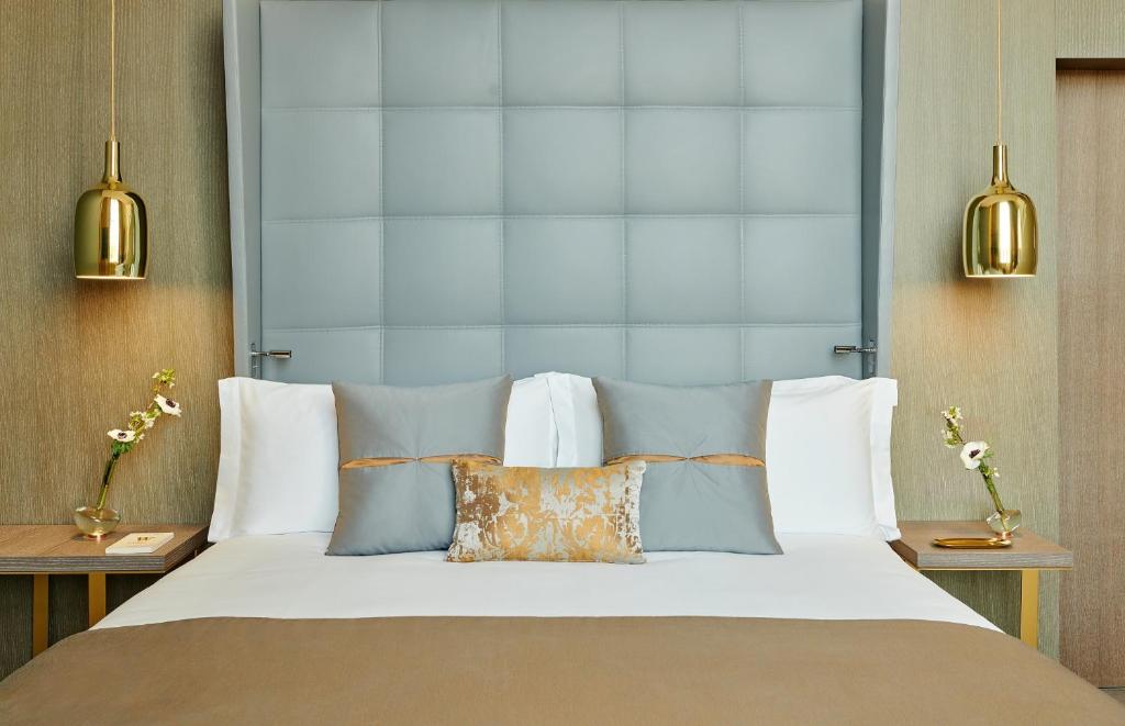 Postel nebo postele na pokoji v ubytování InterContinental Lyon - Hotel Dieu by IHG