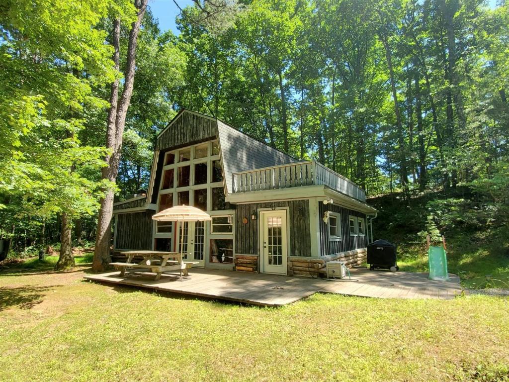 Mountain Hideaway - Housity