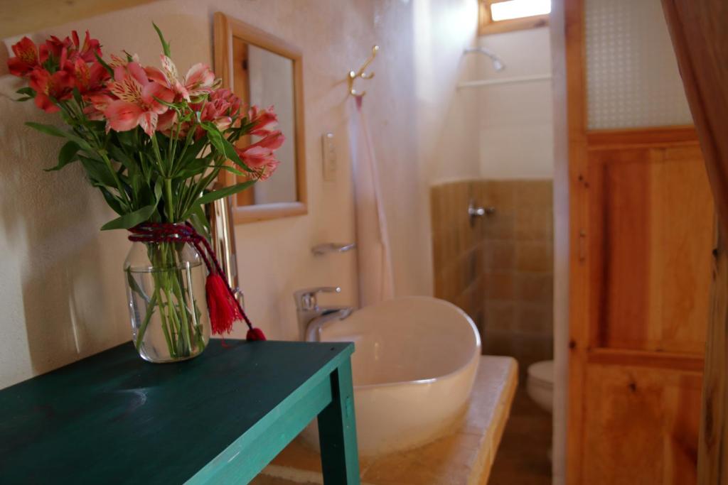 Koupelna v ubytování Gaia Guest House