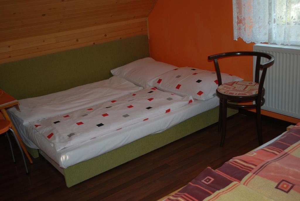 A bed or beds in a room at Aniel Privat