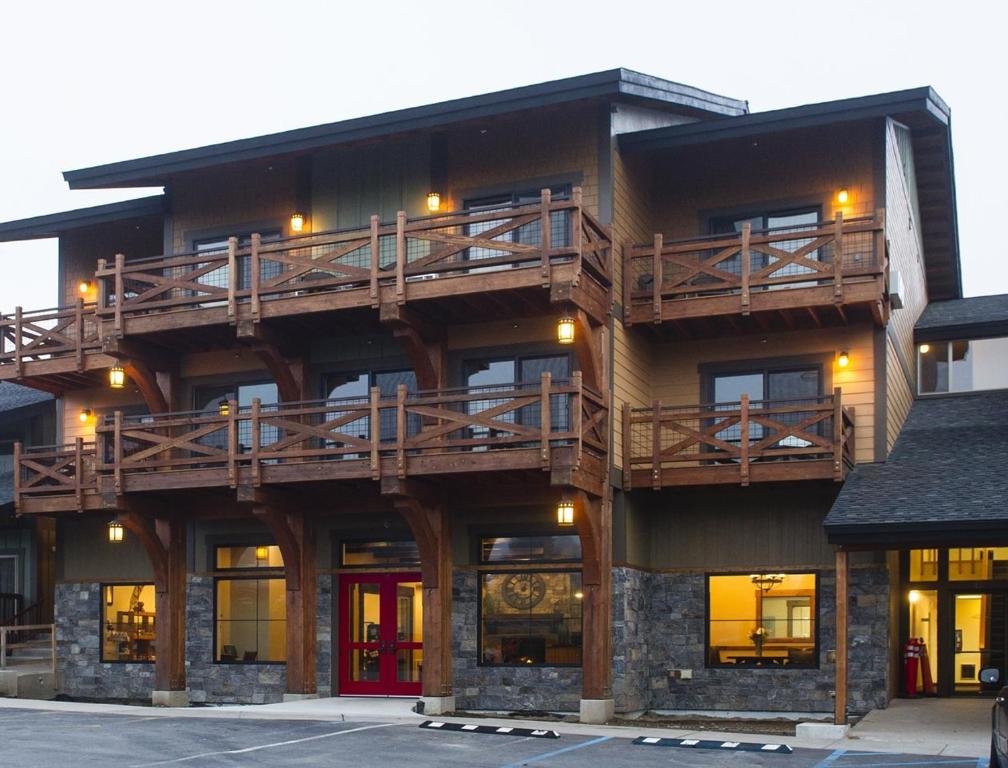 Serenity and Family Fun Idaho Vacation Resort Condos, Blanchard, ID