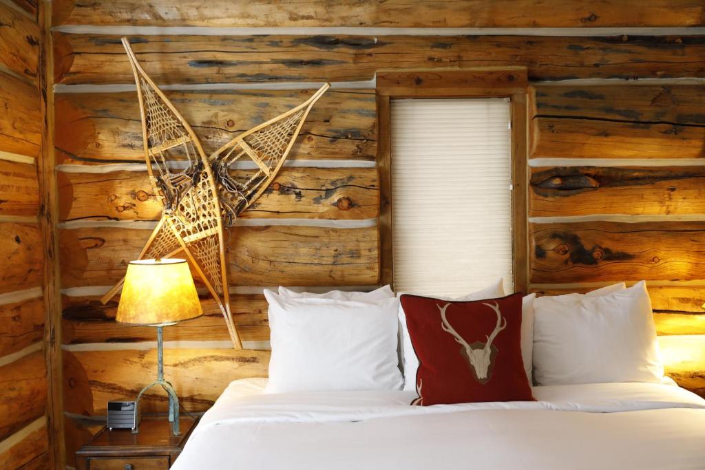 Postel nebo postele na pokoji v ubytování Bentwood Inn