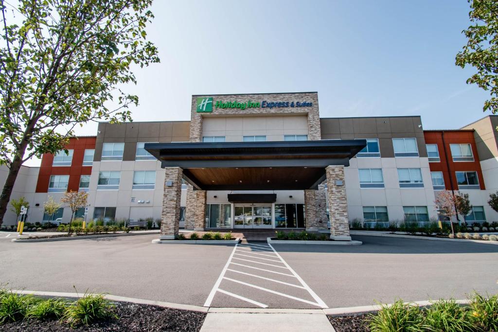 una representación de la parte delantera de un edificio hospitalario en Holiday Inn Express & Suites Tonawanda - Buffalo Area, an IHG Hotel en Tonawanda