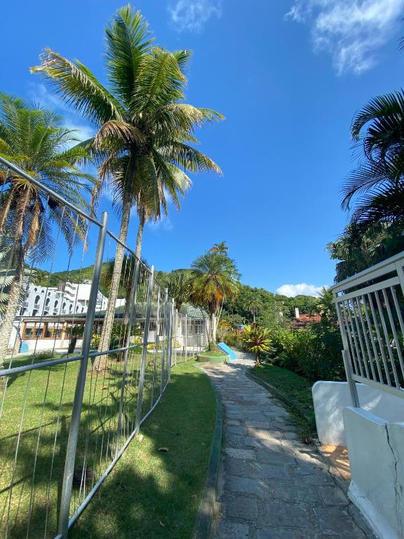  Apartamento Ubatuba Vista para o mar e pé na areia - Praia das Toninhas