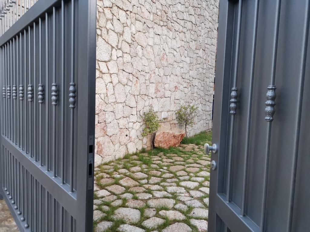 Fotografie z fotogalerie ubytování VILA RIRA - Rrajcë, Shebenik v destinaci Përrenjas