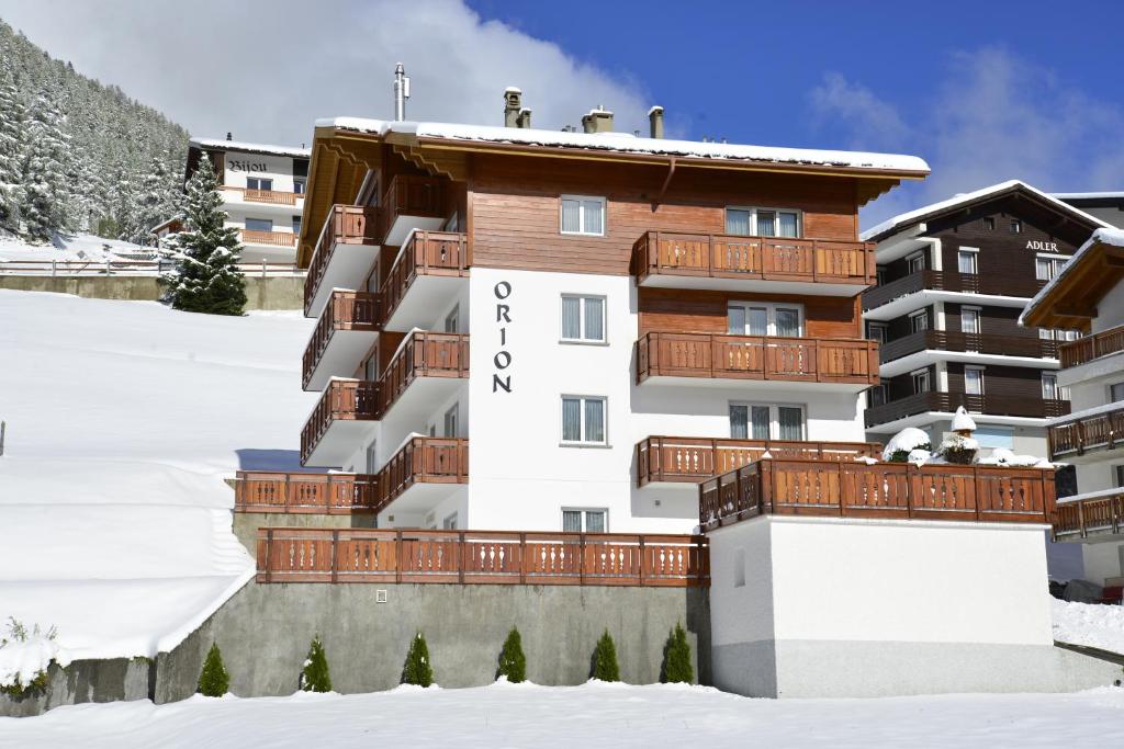 Nespecifikovaný výhled na hory nebo výhled na hory při pohledu z apartmánu