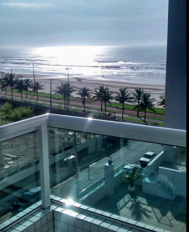  Apartamento para temporada Condomínio Ilha de Noronha Praia Grande SP