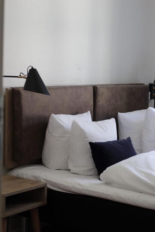 Postel nebo postele na pokoji v ubytování Best Western Hotel Hebron