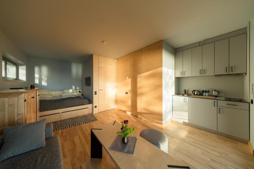Lauču Akmens - Studio Apartment With Sea View