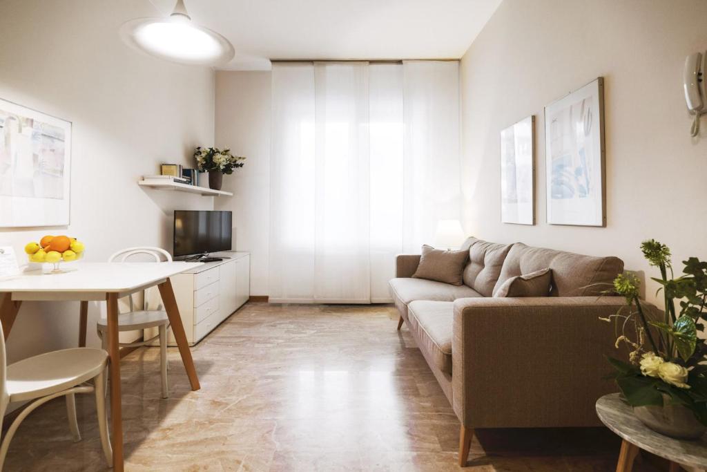 Posedenie v ubytovaní Contempora Apartments - Elvezia 8 - E24