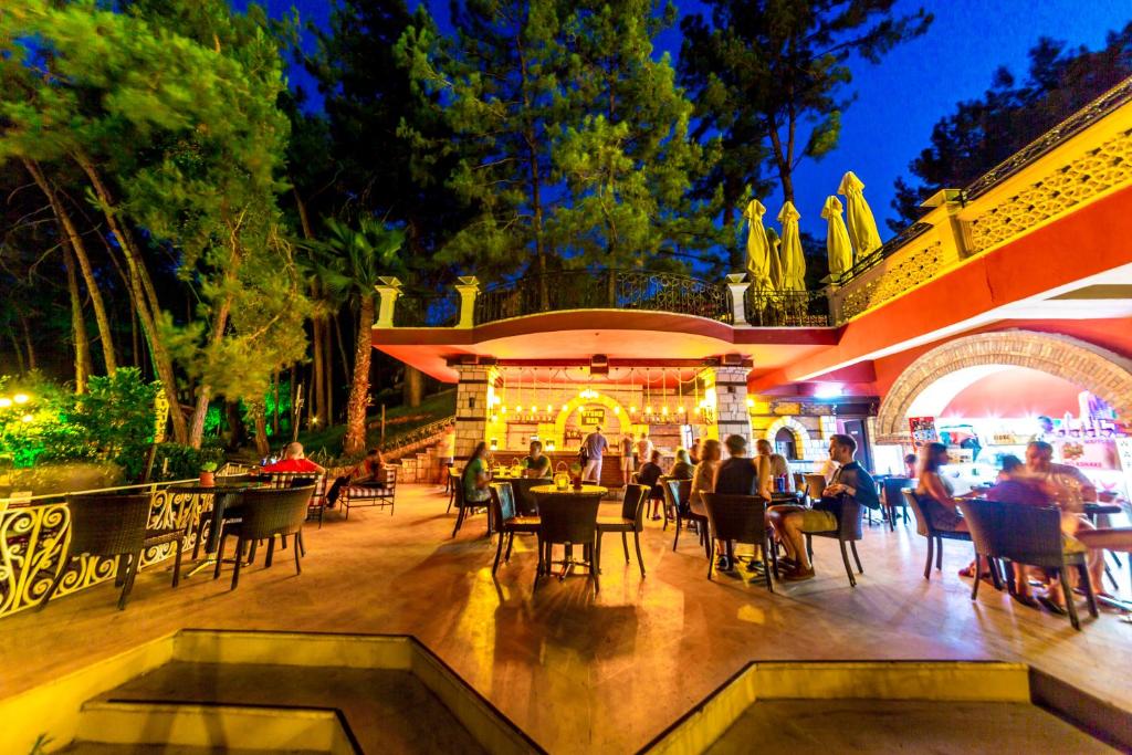 Restaurace v ubytování Grand Yazıcı Club Marmaris Palace