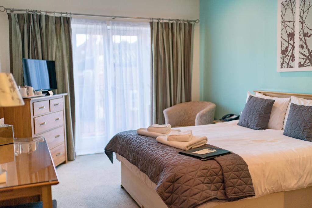 St Giles House - Resim 6